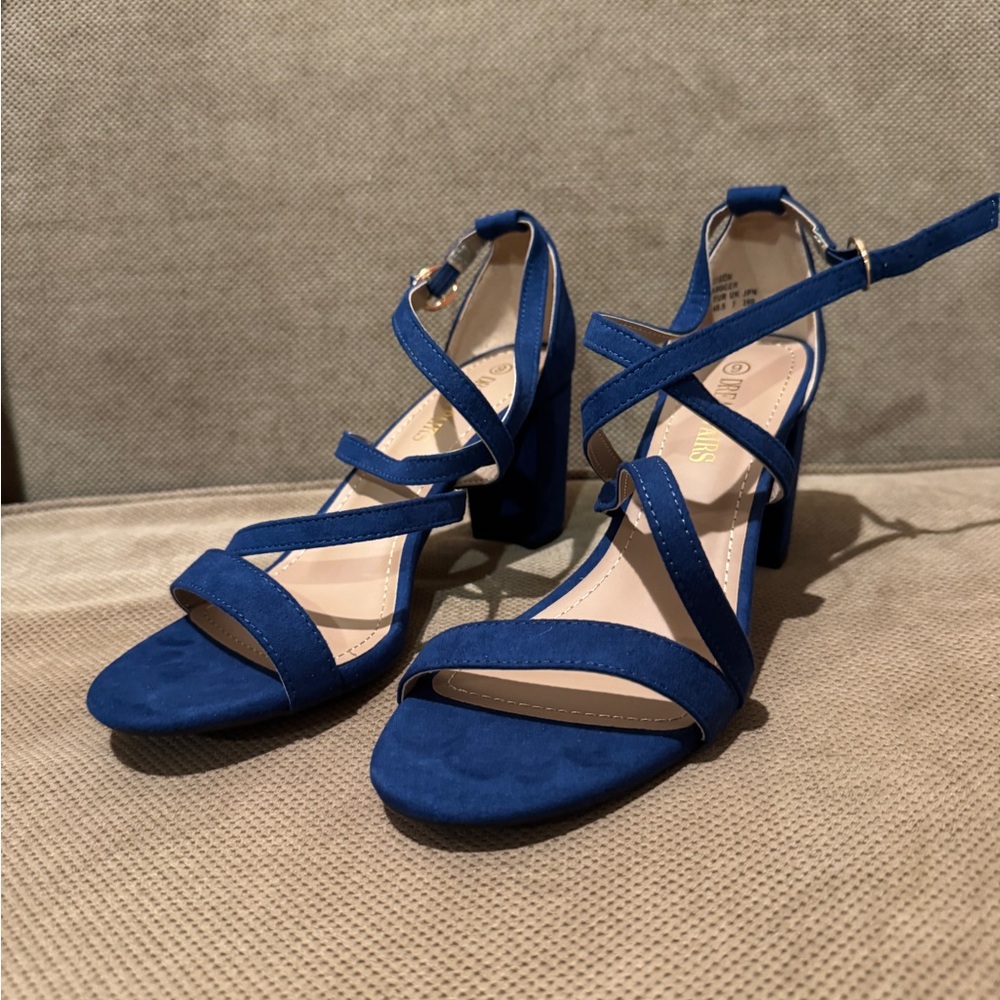 NWOT Blue Strappy Block Heel Sandals - Women